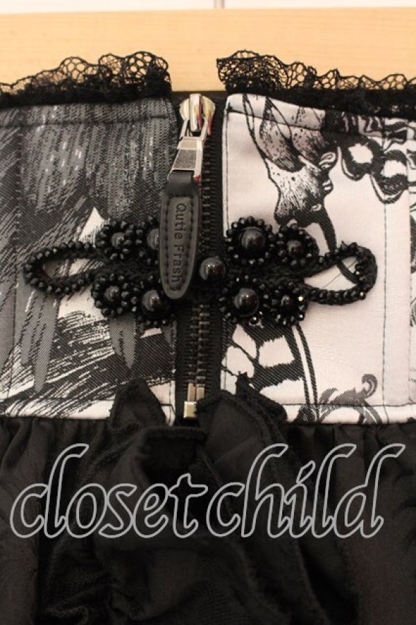 画像2: Qutie Frash / 2025プレミアム〜黒蝶〜ラップコルセット  ブラックｘシルバー O-25-12-23-029-QU-BL-YM-OS (2)