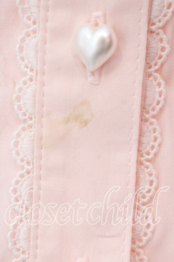 画像3: BABY,THE STARS SHINE BRIGHT / ロゴ刺繍入りリボンタイ付フリルブラウス【リボンタイ欠品】  ピンク O-25-12-25-041-BA-BL-IG-OS (3)