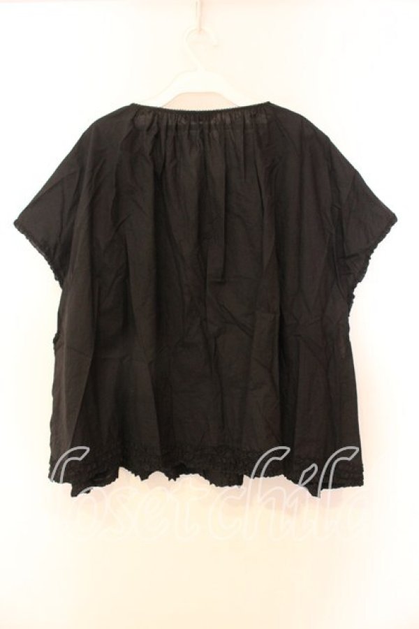 画像4: PINK HOUSE / レイヤードノースリーブブラウス【お直しあり】  クロ O-25-12-25-050-LO-BL-IG-OS (4)