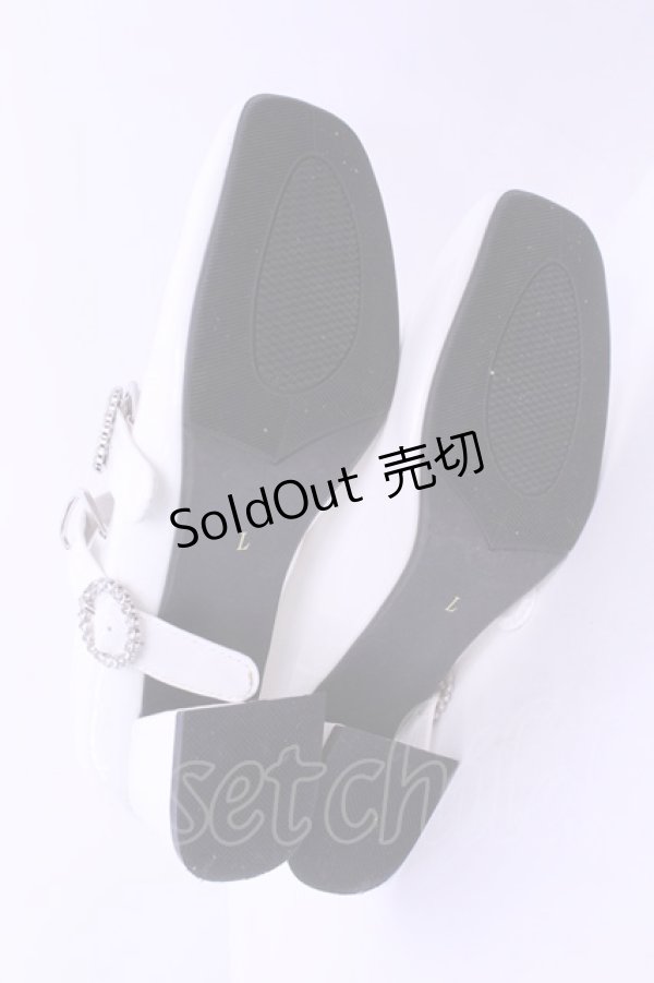 画像4: axes femme POETIQUE / ビジューバックルパンプス Ｌ シロ O-25-12-25-1061-AX-SH-IG-ZT088 (4)