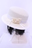 画像2: Innocent World / バラコサージュブレードハット  ナチュラル×オフシロ O-25-12-25-1002-IW-AC-IG-OS (2)