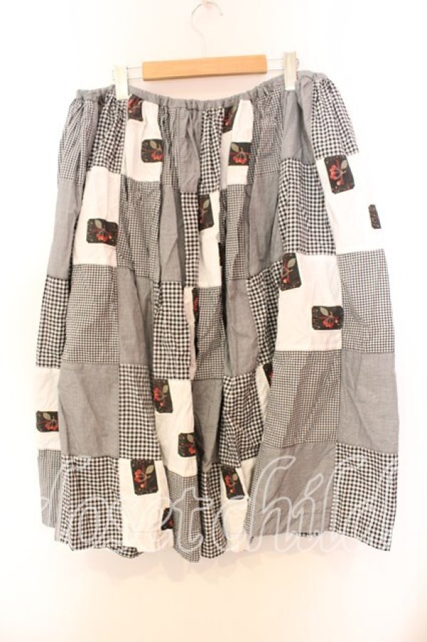 画像3: WONDERFUL WORLD / ギンガムパッチワークスカート【お直しあり】  クロ×シロ O-25-12-25-064-LO-SK-IG-OS (3)