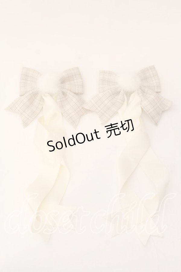 画像1: LOTUS ribbon / ツインテールリボンバレッタ  ベージュ ファー O-25-12-26-053-EL-ZA-IG-ZT432-F003 (1)