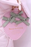 画像2: Maison de FLEUR / いちごバッグ&チャームBOOK  ピンク O-25-12-26-1058-LO-BG-OW-OS (2)