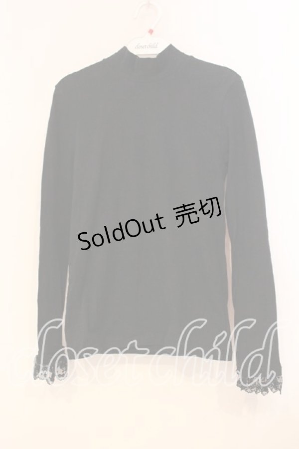 画像1: Emily Temple cute / 後ろリボンプルオーバー  クロ O-25-12-29-059-ET-TO-OW-ZT465 (1)