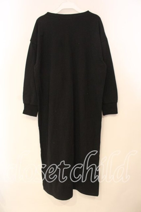 画像2: axes femme / 裏起毛素材カットワンピース M クロ O-25-12-29-067-AX-OP-IG-OS (2)