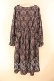 画像2: axes femme / ローズガーランド柄ロングワンピース F クロ O-26-01-05-053-AX-OP-OW-ZT0107X (2)
