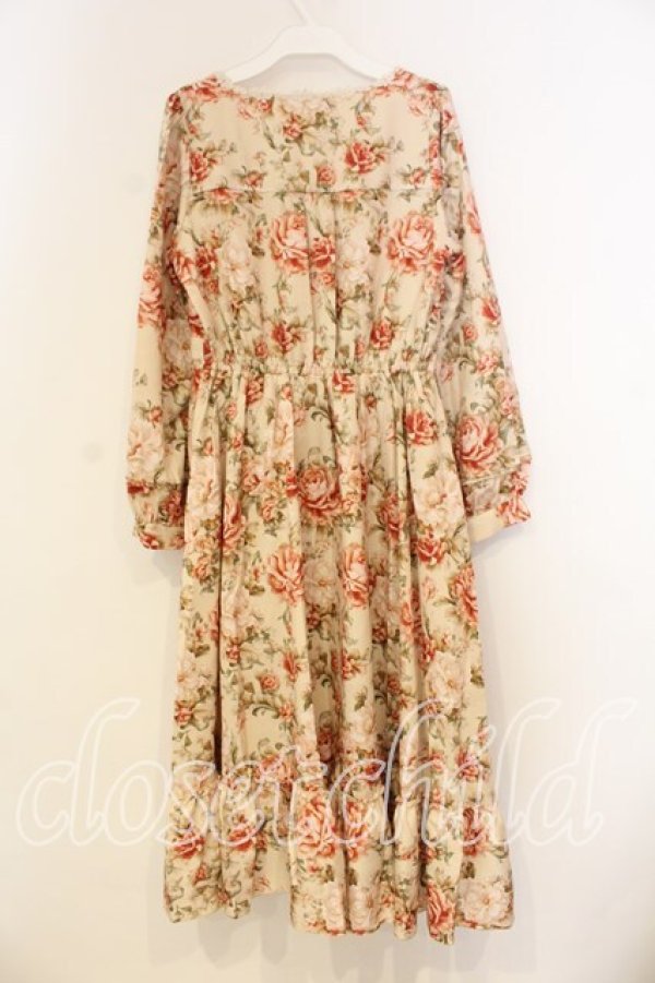 画像4: axes femme / ブルームフラワー柄ワンピース F キナリ O-26-01-08-050-AX-OP-OW-OS (4)