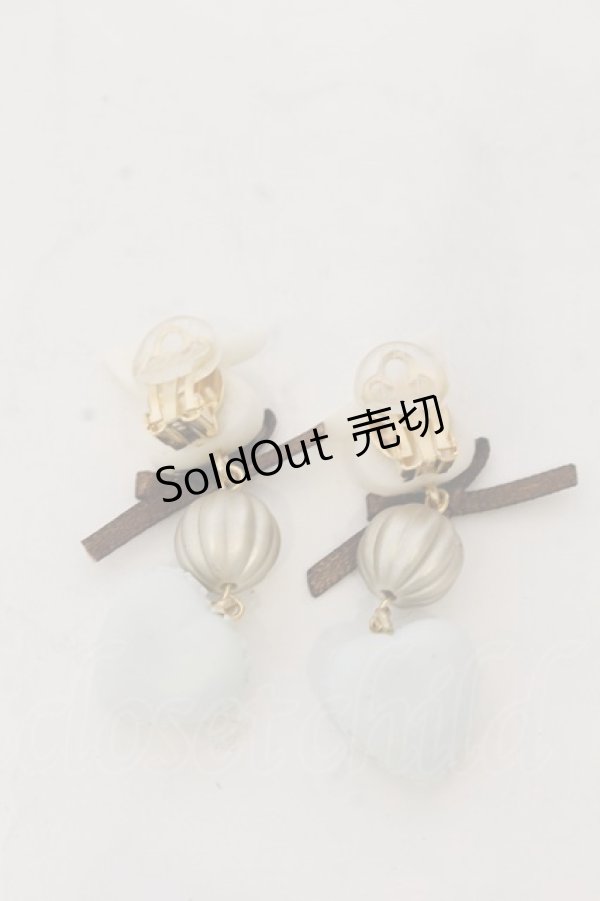 画像2: MERCI MEL / ゆらゆらうさぎのイヤカフ  オフ×サックス アリスモチーフ O-26-01-09-043-0-AC-IG-OS (2)