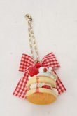 画像1: チェルシィ / いちごのお茶会パンケーキバッグチャーム  アカ×ブラウン系 O-26-01-09-044-LO-AC-IG-OS (1)