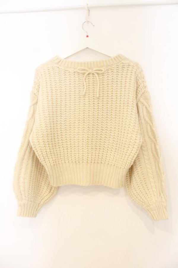 画像2: F&A / バックはしごリボンケーブルニットプルオーバー  アイボリー O-26-01-10-031-LO-TO-IG-OS (2)
