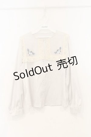 画像: an another angelus / リボン刺繍ビッグカラーブラウス  生成り O-26-01-10-039-CA-BL-IG-ZT537