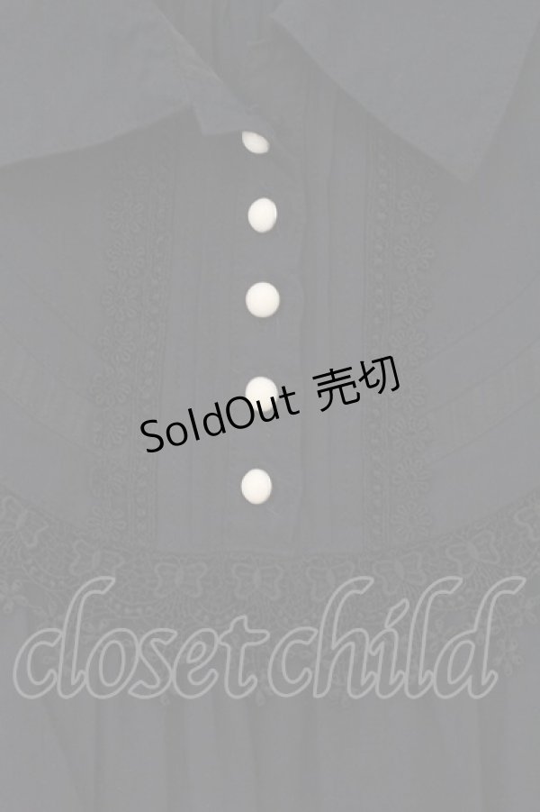 画像2: GRAMM / ヨークタックシャツチュニック  ブラック O-26-01-10-083-HN-OP-IG-OS (2)