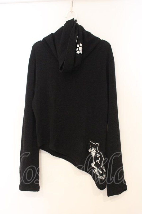 画像1: h.NAOTO / キャットワッペンタートルニット  ブラック O-26-01-10-022-HN-TO-OW-OS (1)