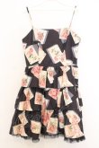 画像1: JESUS DIAMANTE / バックリボンミニーワンピ 42 トランプ薔薇柄黒 O-26-01-11-013-JE-OP-OW-OS (1)