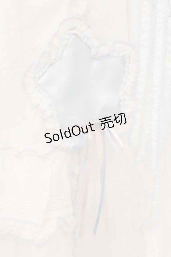 画像3: PINK HOUSE / Little Twin Stars×PINK HOUSE 刺しゅう入りローンタブリエ  シロ O-26-01-12-059-LO-TO-IG-OS (3)