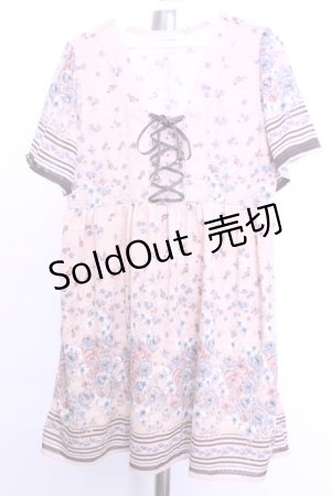 画像: axes femme / ローズブーケ透かしレースワンピース  ピンクベージュ O-26-01-12-2006-AX-OP-IG-ZT543