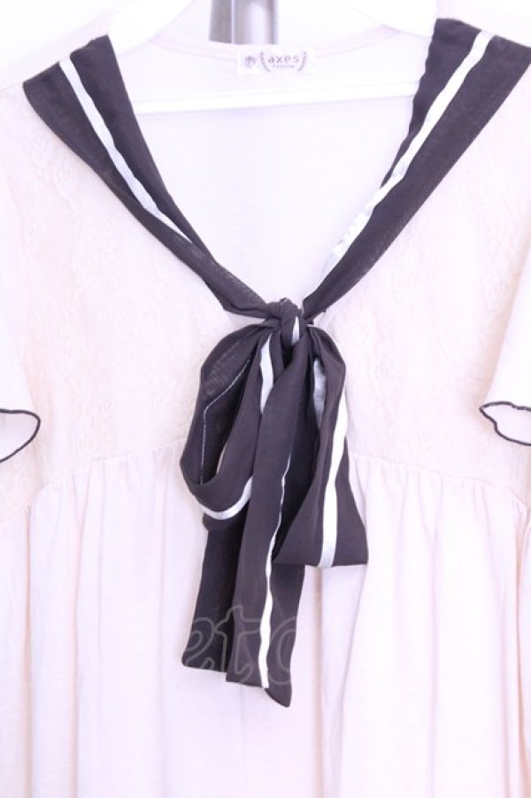 画像2: axes femme / スカーフ風レース切替カットソー  アイボリー×ブラウン O-26-01-12-2022-AX-TO-IG-OS (2)