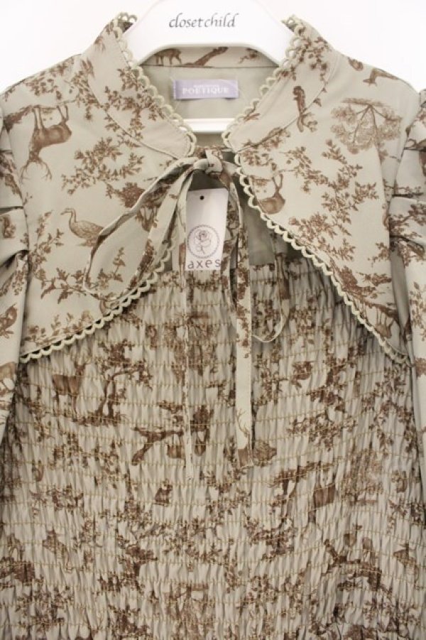 画像2: axes femme POETIQUE / トワルドジュイ風柄ワンピース  グリーン O-26-01-12-028-AX-OP-IG-OS (2)