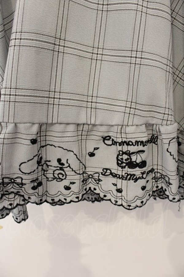 画像2: DearMyLove / シナモロール コラボ 刺繍ワンピース L ブルーグレー O-26-01-13-028-EL-OP-IG-OS (2)