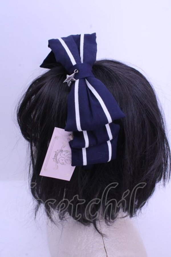 画像2: metamorphose / セーラーリボンカチューシャ（チャーム付き）  ネイビー O-26-01-15-1030-ME-AC-IG-OS (2)
