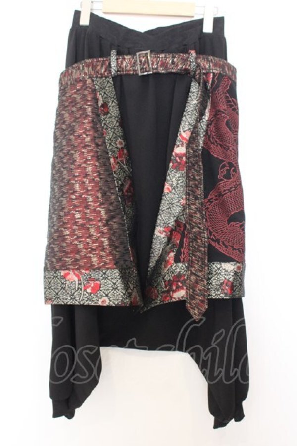 画像1: Qutie Frash / ラップ付きサルエルパンツ  ブラック×レッド O-26-01-16-043-QU-PA-IG-OS (1)