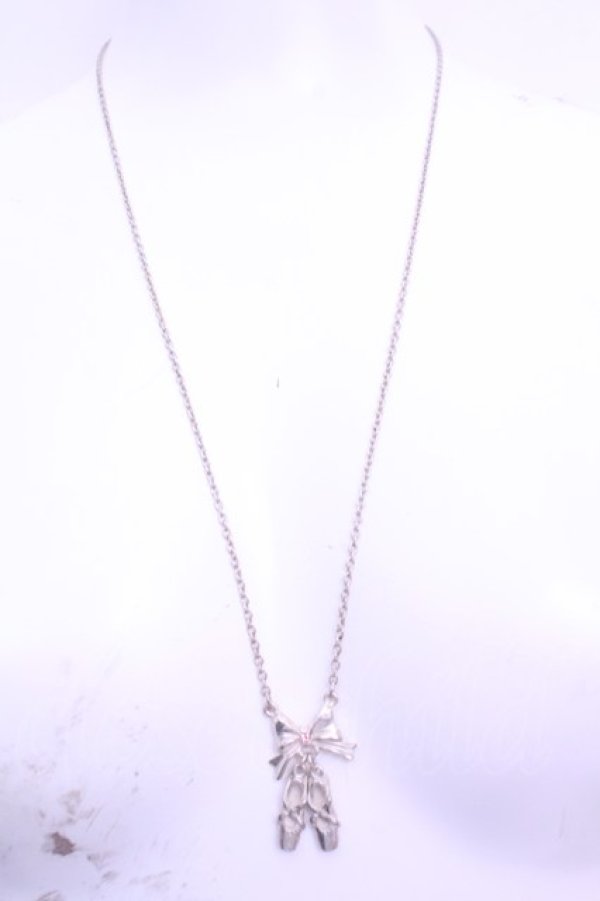 画像2: Emily Temple cute / トゥシューズ＆リボンネックレス  シルバー O-26-01-16-1028-ET-AC-OW-OS (2)