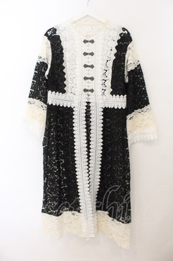 画像1: axes femme NOSTALGIE / 配色使い総レースガウン F クロ×キナリ O-26-01-17-061-AX-TO-OW-OS (1)