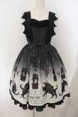 画像1: ALICE and the PIRATES / 悪魔猫と終末の砂時計柄ジャンパースカートI  クロ O-26-01-19-005-PA-OP-OW-OS (1)