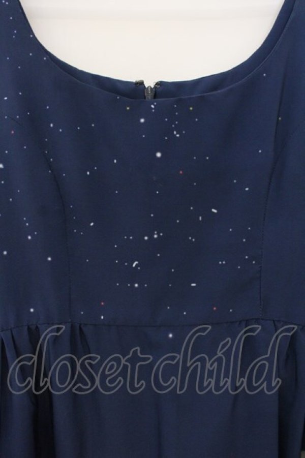 画像2: pays des fees  / 気球バルーンワンピース(七戸優 画) 9 ネイビー O-26-01-19-066-PU-OP-IG-OS (2)