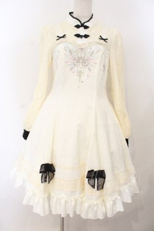 画像: With Puji / 長安の詩　ワンピース L アイボリー O-26-01-19-009-EL-OP-OW-OS