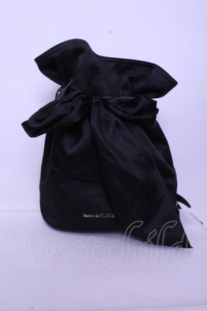 画像: Maison de FLEUR / Liane 巾着リボンリュック  クロ O-26-01-20-1065-LO-BG-OW-ZT0126D