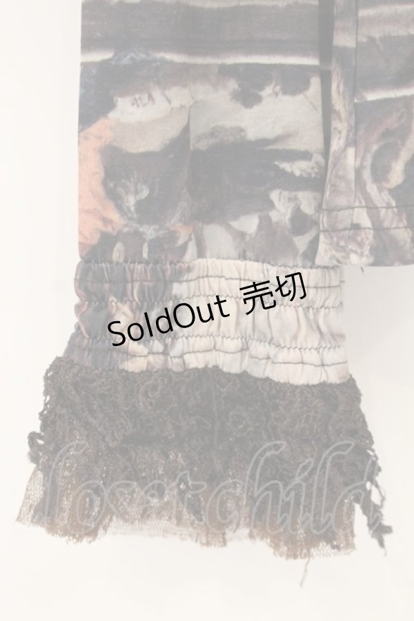 画像3: OZZ ANGELO / 絵画柄スタンドネックブラウス  ベージュ O-26-01-22-039-OO-BL-IG-OS (3)