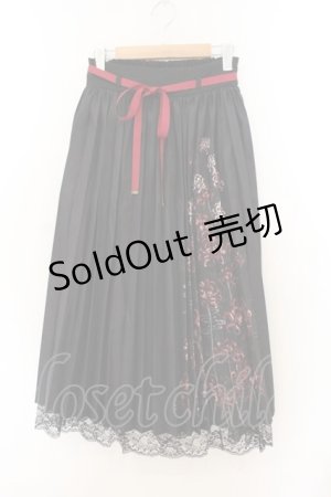 画像: axes femme / 彼岸花柄プリーツスカート F クロ O-26-01-22-063-AX-SK-OW-ZT608