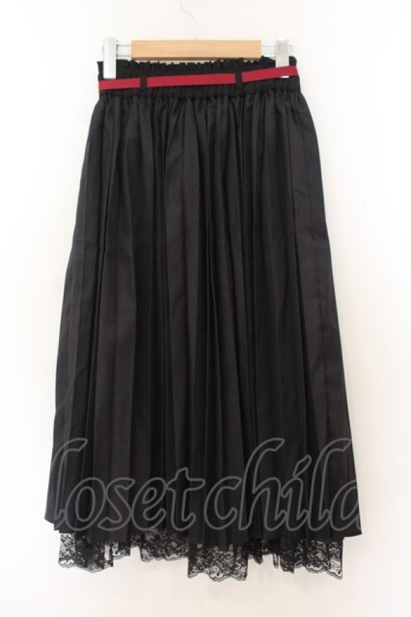 画像4: axes femme / 彼岸花柄プリーツスカート F クロ O-26-01-22-063-AX-SK-OW-OS (4)