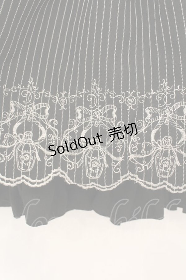 画像2: axes femme POETIQUE / スカラップ刺繍ミニスカート M クロ O-26-01-22-086-AX-SK-OW-OS (2)