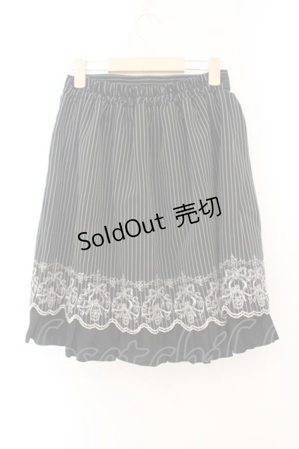 画像3: axes femme POETIQUE / スカラップ刺繍ミニスカート M クロ O-26-01-22-086-AX-SK-OW-OS (3)