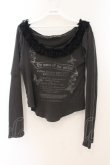 画像1: h.naoto Blood / ラッセルレース英字カットソー  ブラック（色褪せによりグレー） O-26-01-22-088-HN-TO-IG-OS (1)