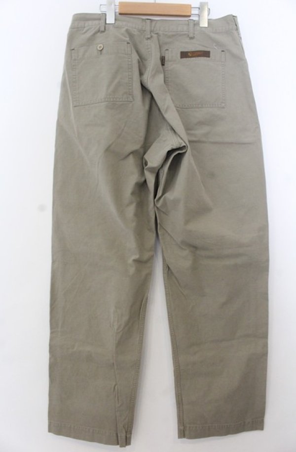 画像2: Karl Helmut / ジップポケットワイドパンツ  カーキ O-26-01-23-008-EL-PA-YM-OS (2)