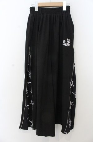 画像: NieR Clothing / ジップスリットワイドパンツ F ブラック O-26-01-23-009-PU-PA-YM-ZT138