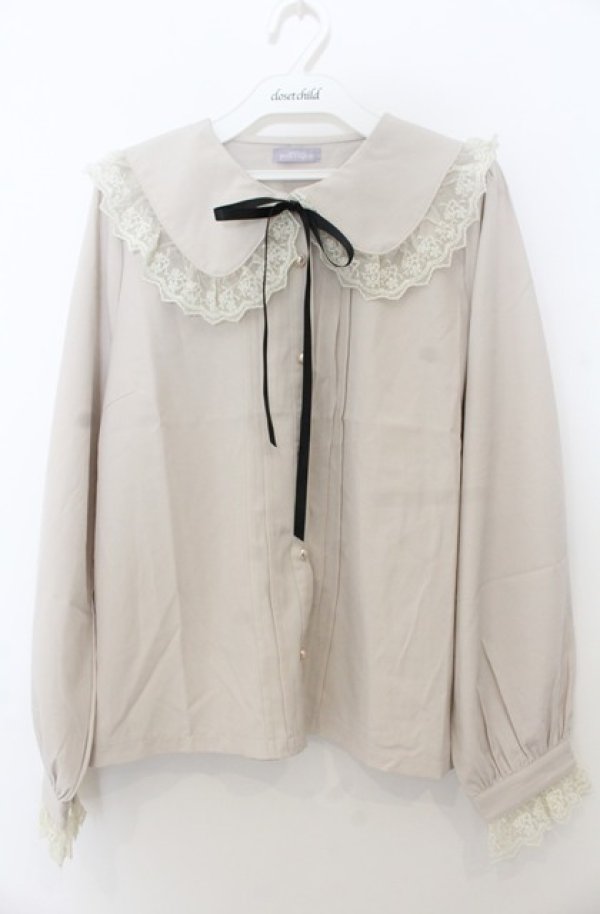 画像1: axes femme POETIQUE / レースデザインビッグ襟ブラウス M グレージュ O-26-01-23-036-AX-BL-OW-OS (1)