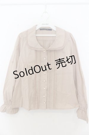 画像: an another angelus / ピンタックパールボタンブラウス F ベージュ O-26-01-23-038-CA-BL-OW-ZT604