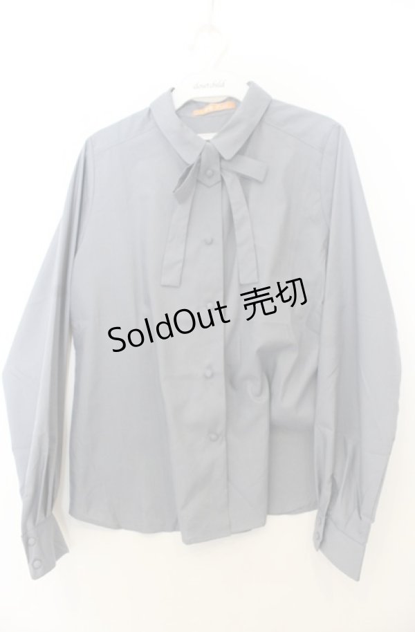 画像1: Fi.n.t / 細リボンタイ付きシャツ F ブルー O-26-01-23-040-CA-BL-OW-OS (1)