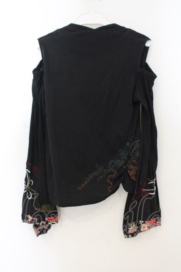 画像4: gouk / 和柄切り替えオフショルカットカーディガン  ブラック O-26-01-24-003-GO-TO-IG-OS (4)