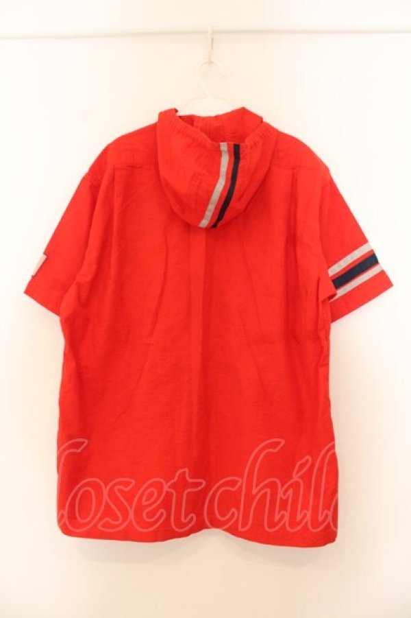 画像2: Karl Helmut / ハーフネックシアサッカー半袖パーカー L アカ O-26-01-24-097-EL-TO-YM-OS (2)