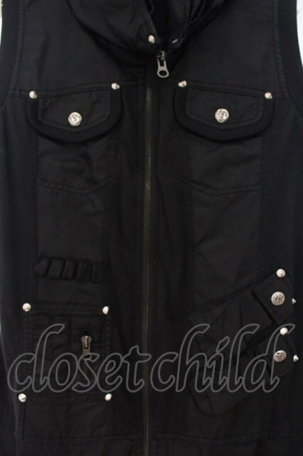 画像2: Qutie Frash / ポーチ付きミリタリーベスト  ブラック O-26-01-24-022-QU-TO-OW-OS (2)