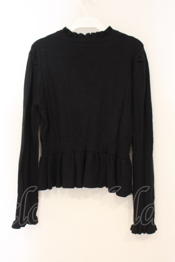 画像3: axes femme / カメオ付ペプラムニット F クロ O-26-01-26-040-AX-TO-OW-OS (3)