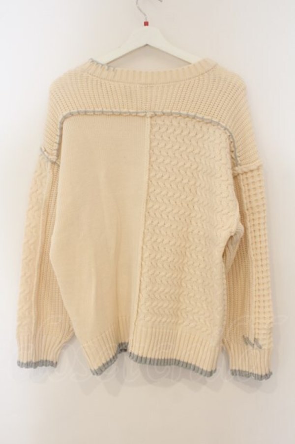 画像2: axes femme / バイカラーステッチニットプルオーバー F キナリ O-26-01-26-043-AX-TO-OW-OS (2)