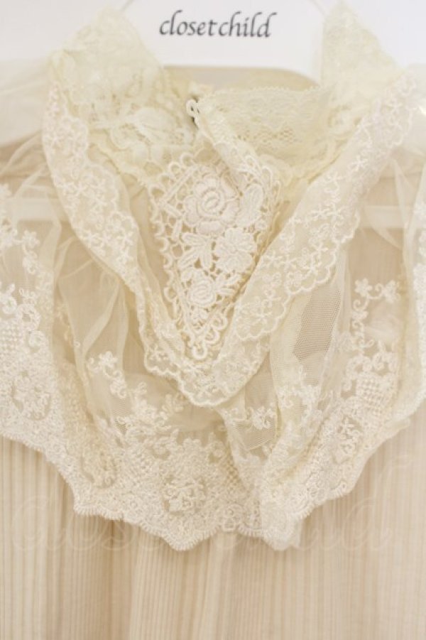 画像2: axes femme / 襟付ベロアカフスプルオーバー M アイボリー O-26-01-26-073-AX-TO-IG-OS (2)