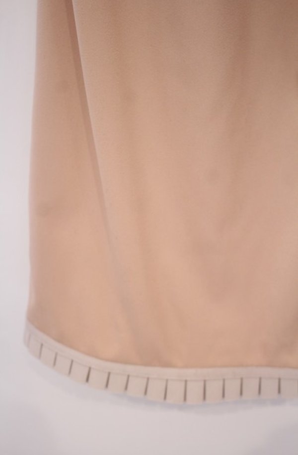 画像4: abilletage / フリルワイドパンツ  ベージュ O-26-01-27-1011-GO-PA-IG-OS (4)